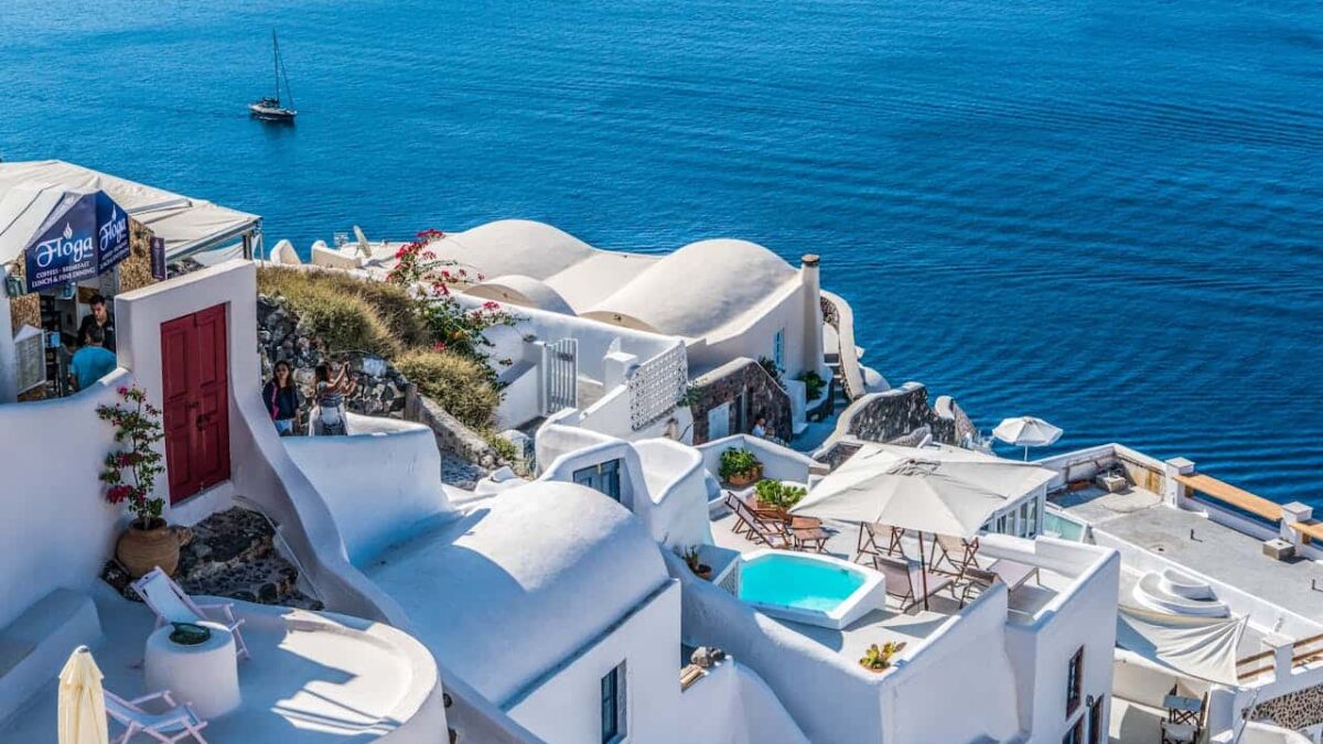 Top Hotel Picks in Santorini